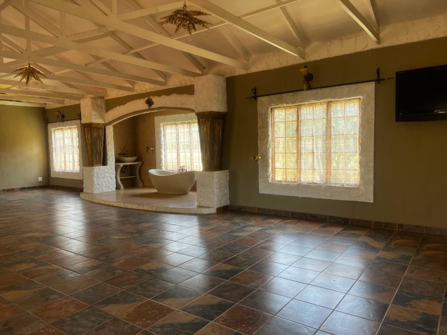 Commercial Property for Sale in De Wildt North West